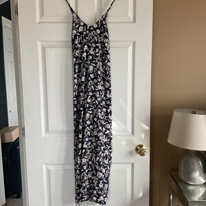 NWOT - Old Navy Maxi Dress - Size Medium
